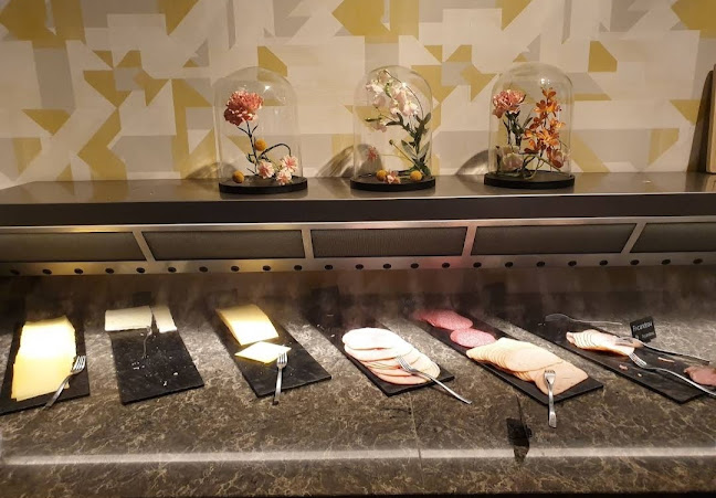 Comentarii opinii despre Restaurant Van der Valk Hotel Nijmegen-Lent