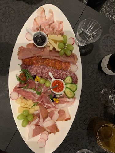 Comments and reviews of La Banca Wijnstudio - Prosciutteria - Arnhem