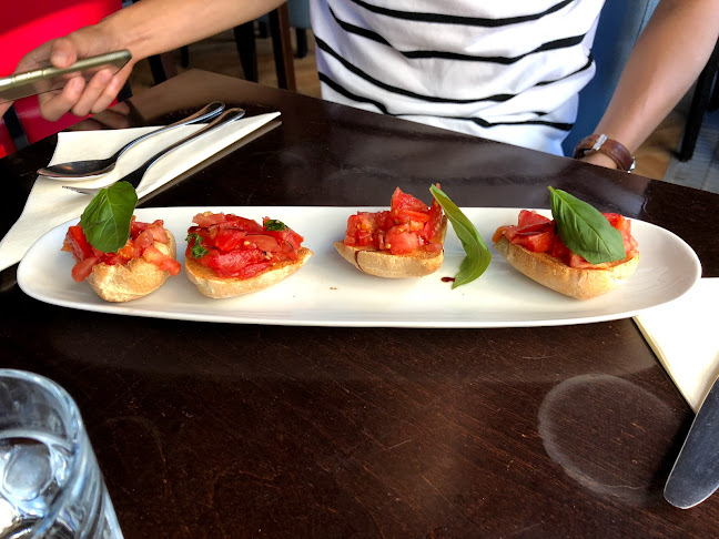 Comentarii opinii despre Tredici