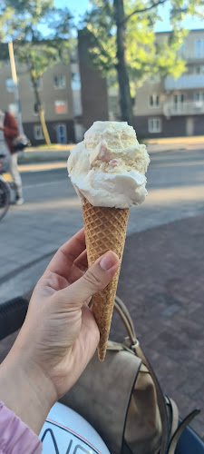 Pont Neuf ice cream - Amsterdam