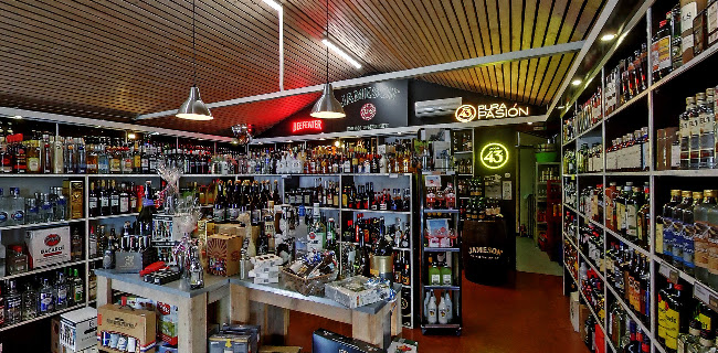 Comentarii opinii despre Wijnkoperij en Slijterij "De Meenthof"