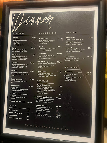 Pillars Bar & Kitchen Open Times