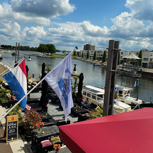 Comentarii opinii despre The Lux