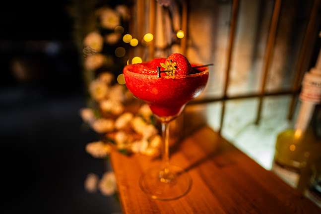 On Fleek Restaurant - Horeca