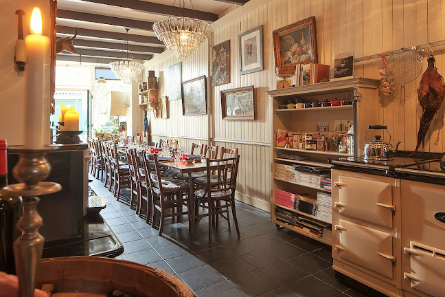 Aga Kookhuis Jantrus Phone number