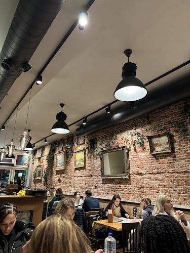 Comentarii opinii despre Marco Polo Pizzeria-Steakhouse