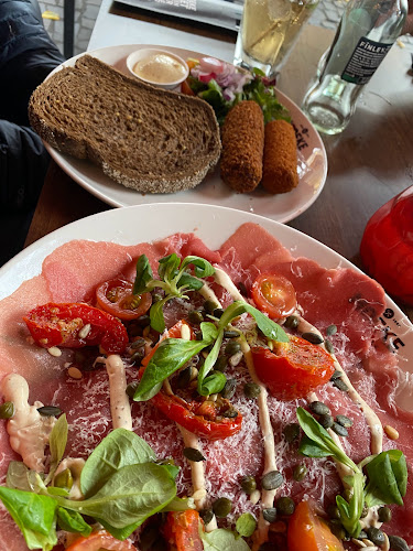 Comentarii opinii despre Moeke Enschede