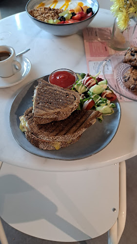 Comentarii opinii despre Koffie met Tony