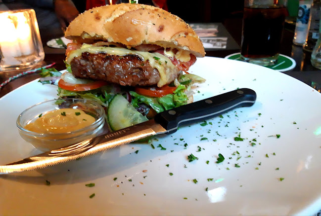 Bar eetcafé 't Kruytvat Phone number