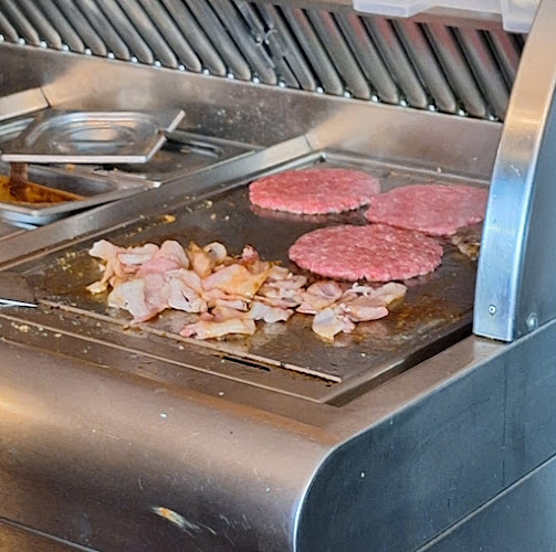 Comentarii opinii despre Cafetaria Royaal