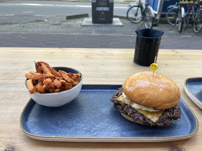Janana Burger - Amsterdam