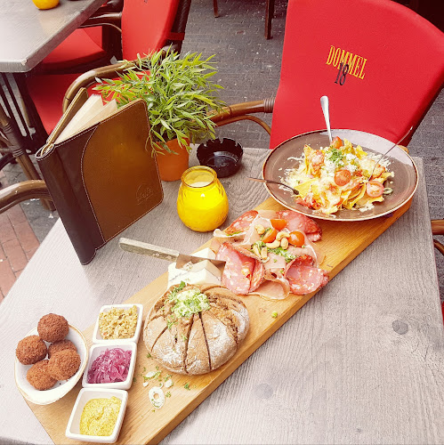Opinii despre Grill&Bar Dommel 18 în Eindhoven - Horeca