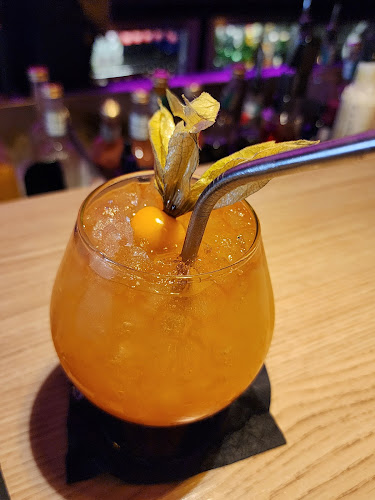 Labyrinth Cocktail Soul Food & Poetry Bar - Horeca