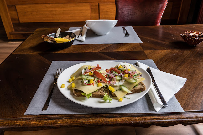 Opinii despre Café biljart en Zalencentrum 'Onder de Linden' în Vries - Horeca