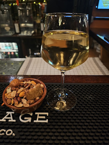 Comments and reviews of Murphy's Law