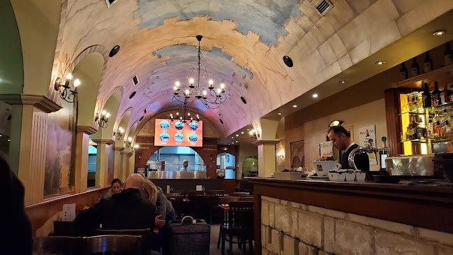 Damrak 31, 1012 LJ Amsterdam