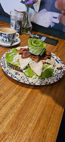 Klein Heiligland 8, 2011 EG Haarlem