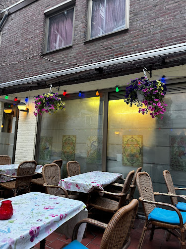 Restaurant The India House Phone number