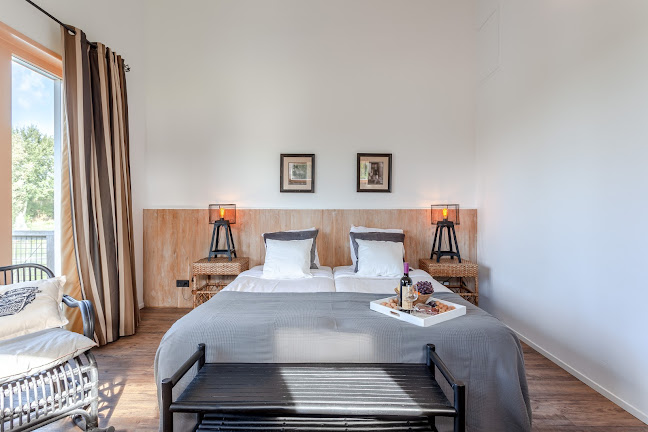 Hajé hotel-restaurant De Aalscholver Phone number