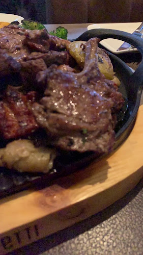 Restaurant Twins Grillhuysch Tiel - Horeca