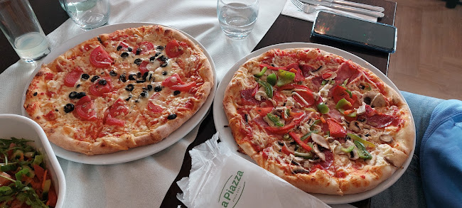 La Piazza Phone number