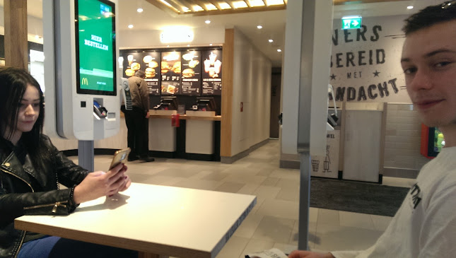 Opinii despre McDonald's Tilburg Zuid în Tilburg - Horeca