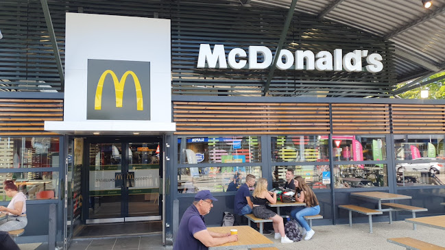 Opinii despre McDonald's Winschoten în Winschoten - Horeca