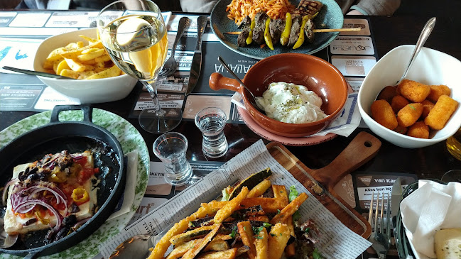 Griekse Taverna Yiamas