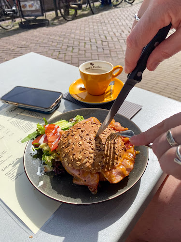 Comentarii opinii despre Meesterbakker Haven44