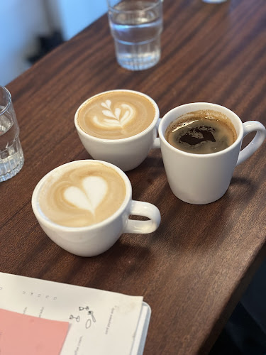 Opinii despre Café Bartine în Den Haag - Horeca