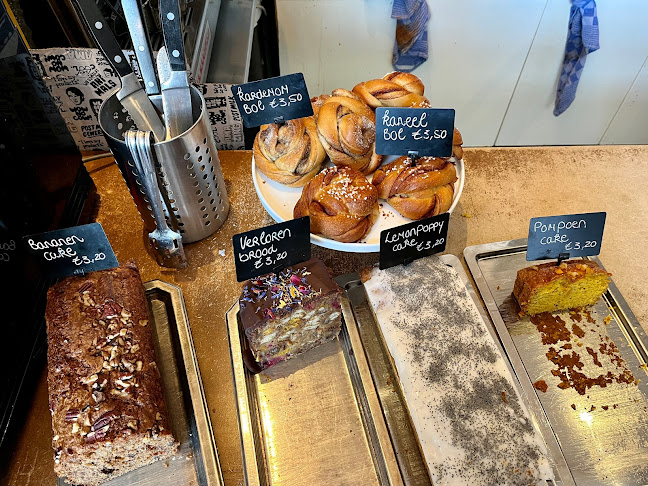 Opinii despre KLUTS koffie & vegan bakkerij în Utrecht - Horeca
