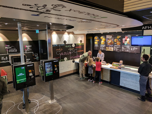 Opinii despre McDonald's Enschede Zuiderval în Enschede - Horeca