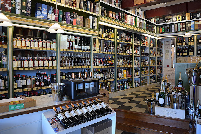 Comments and reviews of Slijterij/Wijnhandel de Dijk