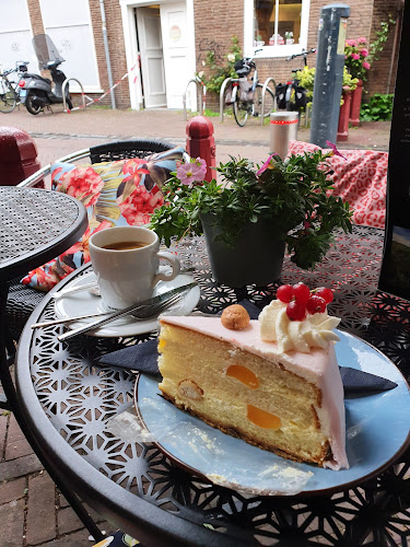 Comentarii opinii despre Bliek Meesterbakkers filiaal - Korte Delft 2