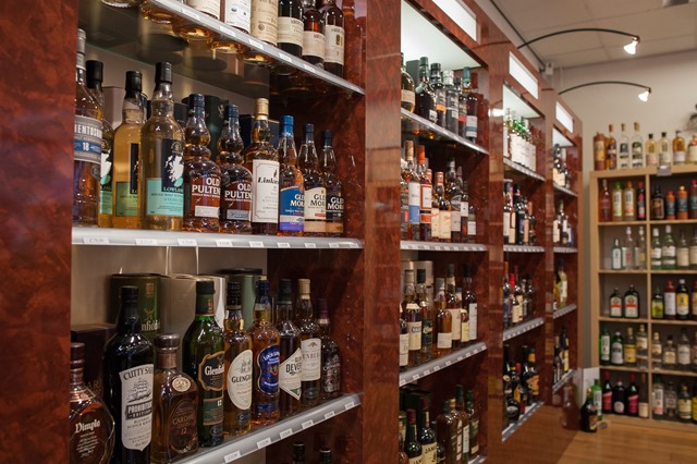 Cruwijn 'Voor al uw wijn & gedistilleerd' - Horeca