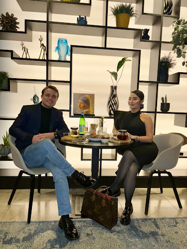 Pillars Bar & Kitchen Phone number