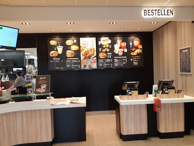 Comentarii opinii despre McDonald's Sneek McDrive