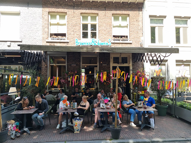 Brownies&downieS Roermond Phone number
