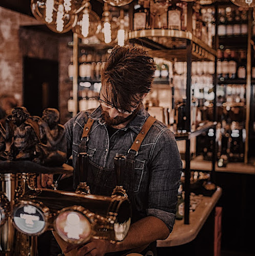 Comentarii opinii despre Bobbi’s Bar