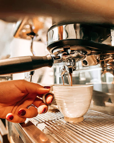 Comentarii opinii despre Koffiehuis de Buurvrouw