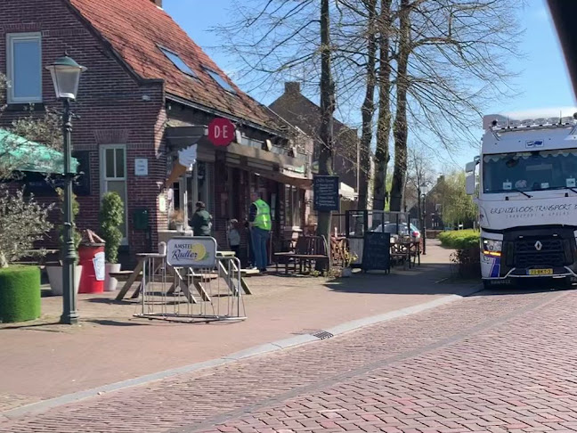 Opinii despre Familierestaurant Cafetaria De 4 Linden în Oost- - Horeca