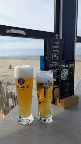 Strandpaviljoen De Piraat Oostkapelle Phone number