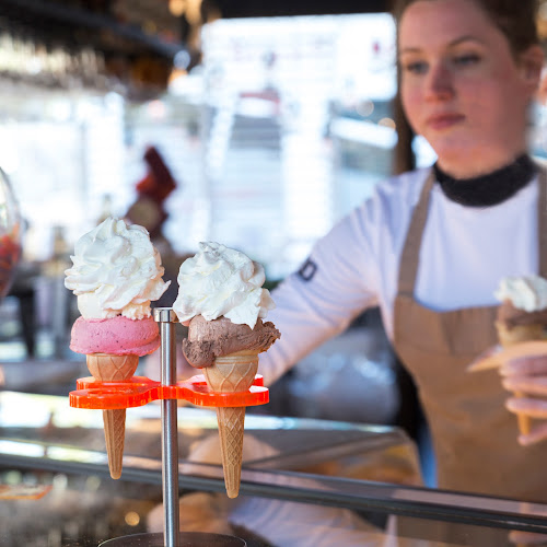 Comments and reviews of Zinn Voorburg