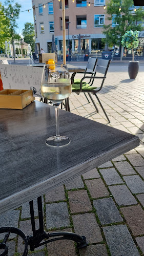 Comentarii opinii despre Brasserie Tadaa!