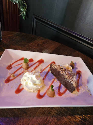 Comentarii opinii despre Café 't Heukske - Sint Joost