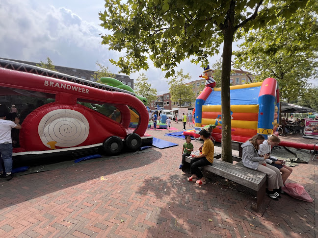 Comments and reviews of De Markt