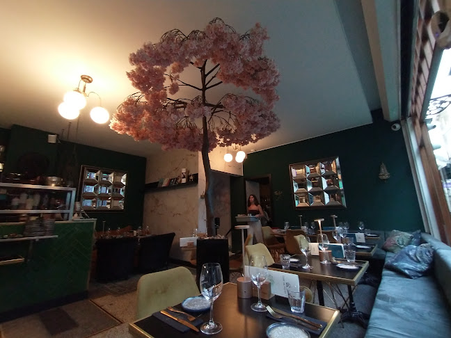 Café de Florèz Open Times