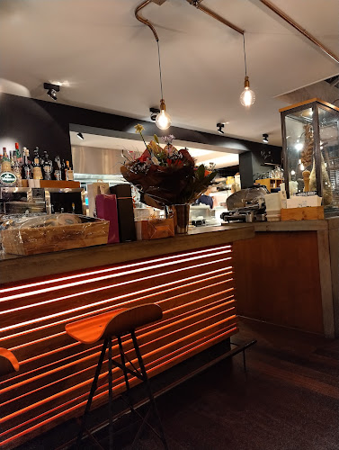 Comments and reviews of Roots Foodbar