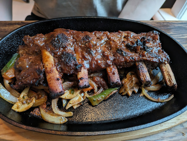 Lela Restaurant Phone number