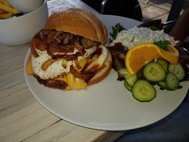 info@aandekirkhorn.nl, Raadhuisplein 34, 6085 BZ Horn